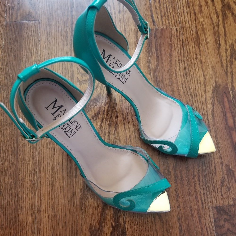 Point toe heels
